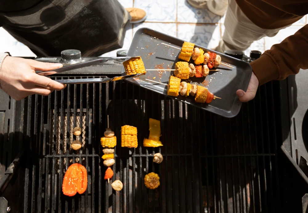 how does wood pellet grill work